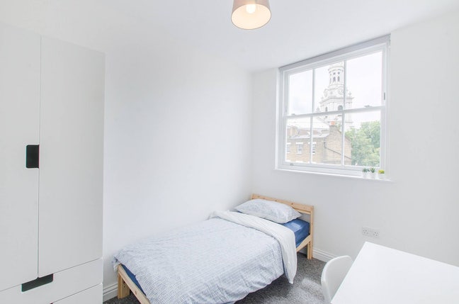 Furnished Room Available - Bills Included Main Photo
