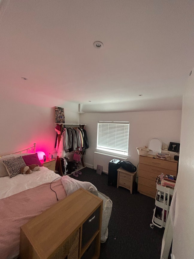 Student Room Available  Main Photo