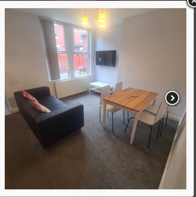 1 bed to Let - 3 bed student house  Main Photo