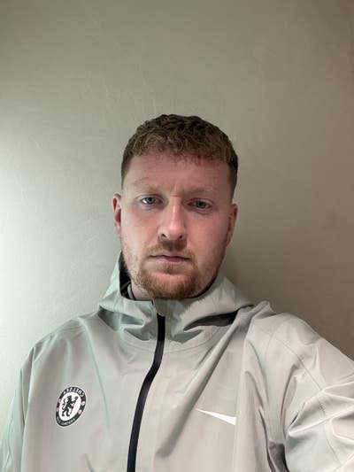 Looking for roommates / room Main Photo