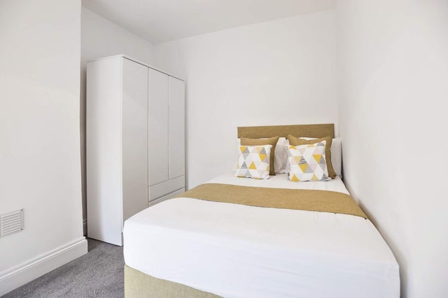 All bills inluded Double room ✨ Fishponds Main Photo