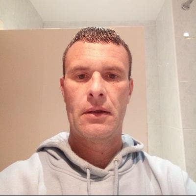 Professional Male seeks a single or double room Main Photo