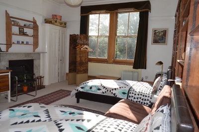 Spacious Twin Room  in Brockley Zone 2 Main Photo