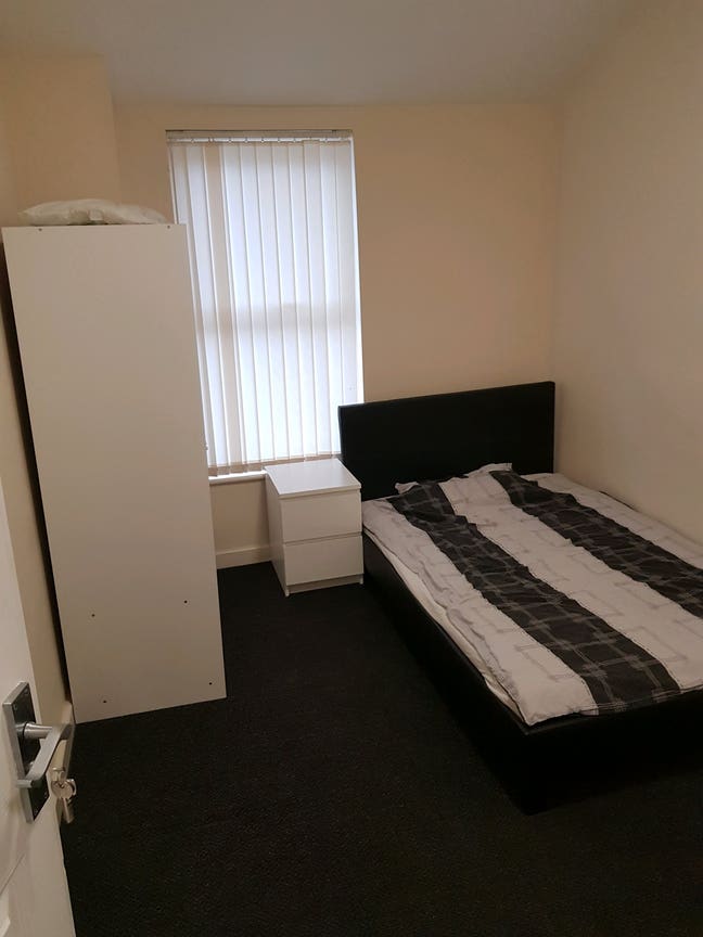 Room to rent &pound;400 pm all bills included Main Photo