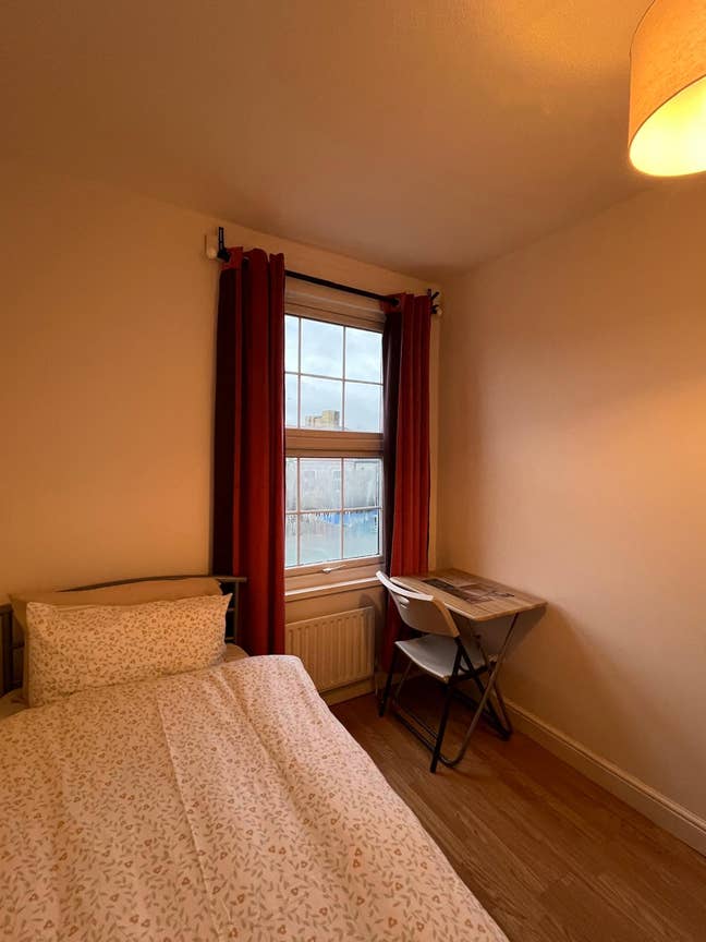 Single room in Plaistow near Custom House Main Photo