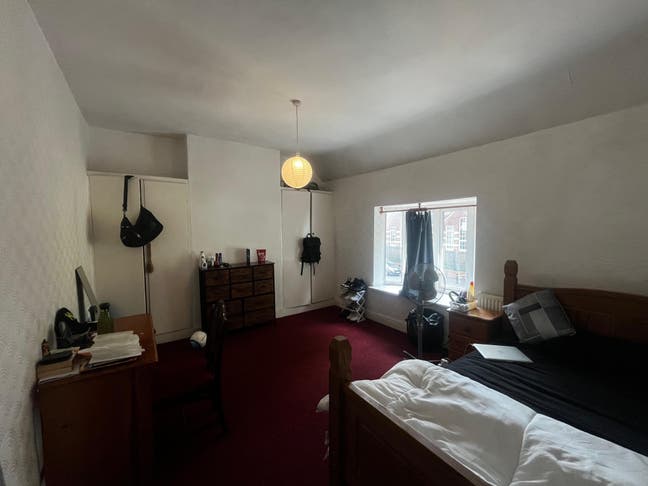Short-Term Room – No Deposit, &pound;350, Bills Included Main Photo