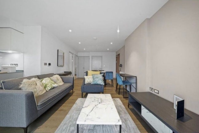 Double Room in 2-Bed Zone 1. Only 25-31 y/o Males  Main Photo