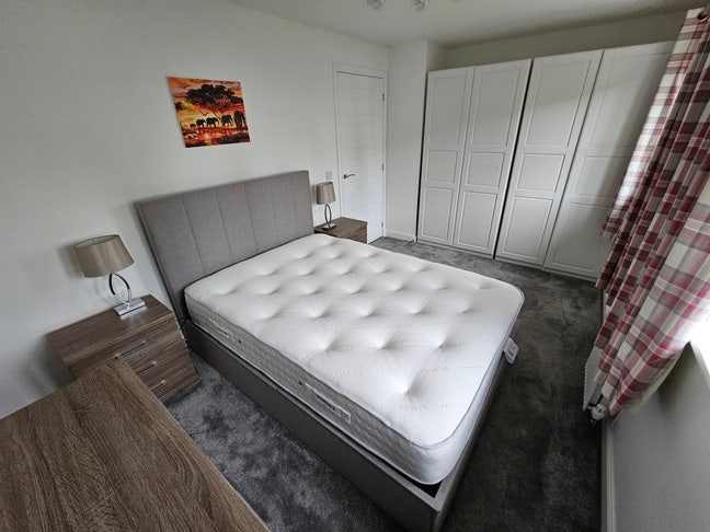 Double room with all bills and cleaner included! Main Photo