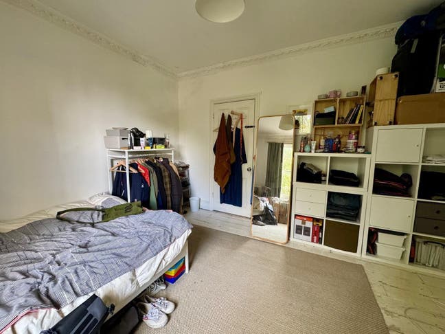 Big Double room to rent in SW8 Main Photo
