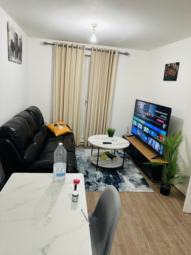 Large 1-Bed Flat – Also Available to Buy Main Photo