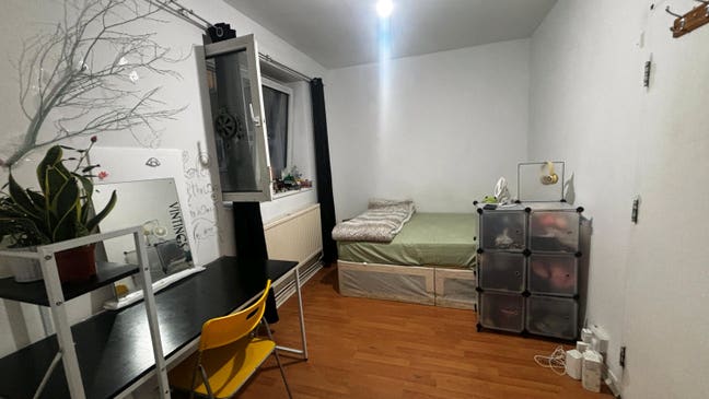 Bed space available Main Photo