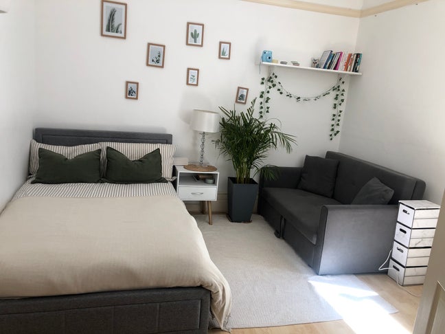 2 bed cosy home with garden opposite Park and Uni  Main Photo