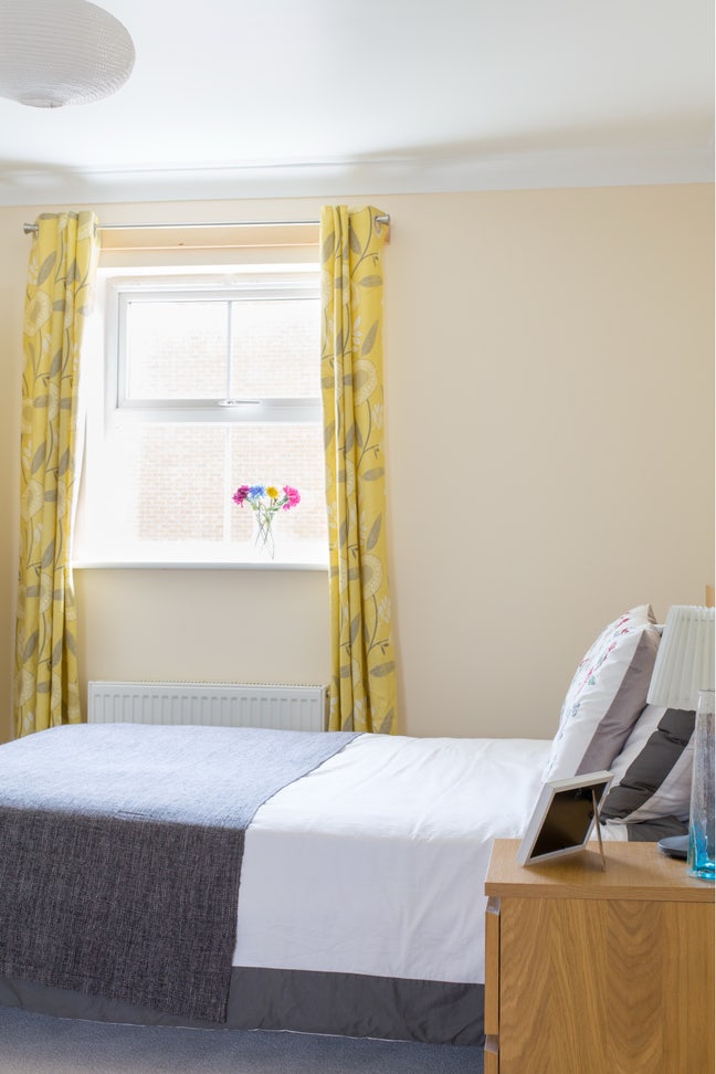  Very large Double Ensuite  room in Hampton  Main Photo