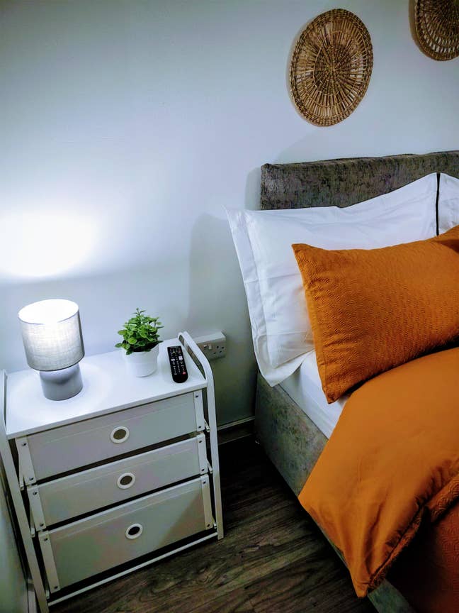 **Couples Welcome**Spacious Double Room To Rent** Main Photo