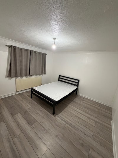 Master bedroom  Main Photo