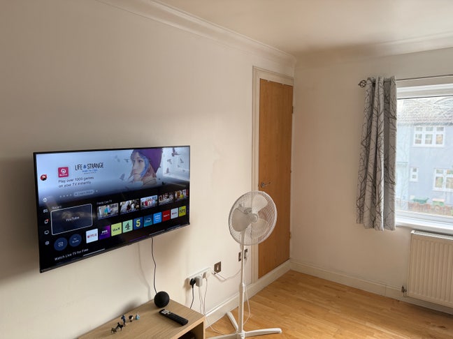 Ensuit Room - West Ham - Female Flatmate Wanted  Main Photo