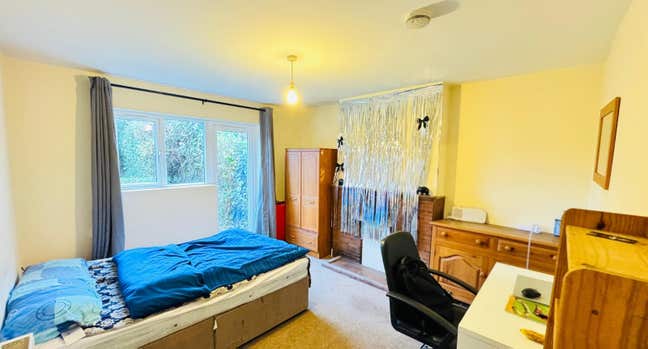 Spacious Double Room Near Uni of Essex Main Photo