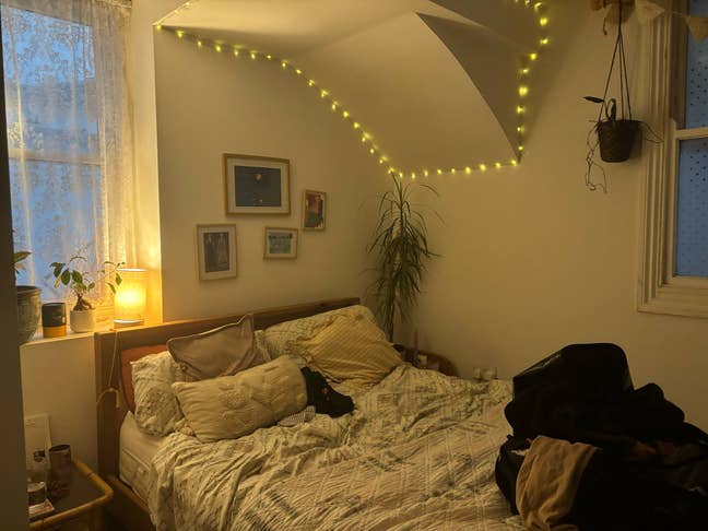 1 room in shared 2 bed flat - Hove seafront Main Photo