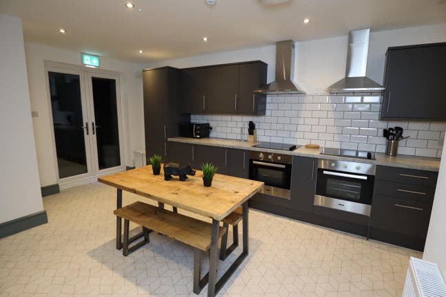 ✨ Luxury En-Suite Living in Walkden 🏡 Main Photo