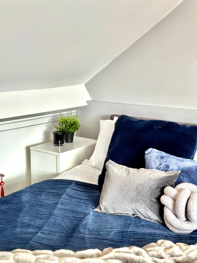 🏠 Hythe Road - Modern House Share in Old Town Main Photo