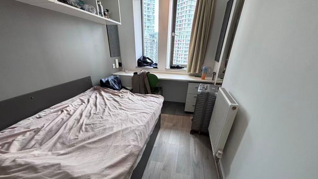 Internet celebrity apartment: Stratford One Main Photo