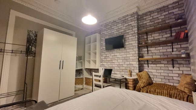 Bright, Quite Double Room Main Photo