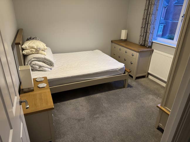 Double room for rent &pound;650 a month. Available  Dec Main Photo