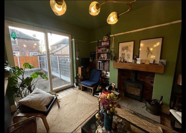 Lgbtq+ Room in a Cozy Home Main Photo