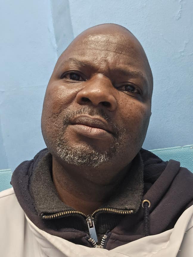 49 year old Male seeks a single or double room Main Photo