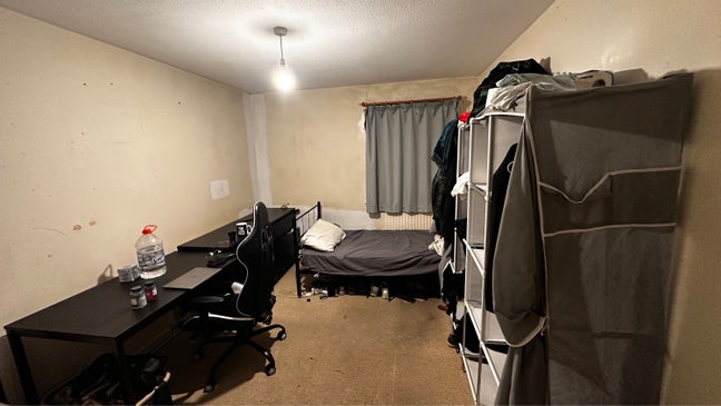 Large double room  Main Photo