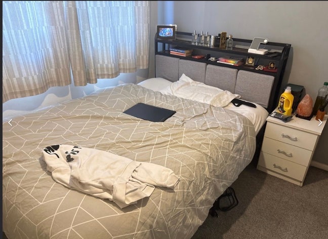 Room available for rent for short stay Main Photo