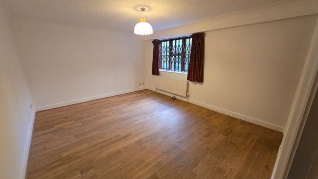 Golders Green**Stunning 2 Double Bedroom Flat** Main Photo