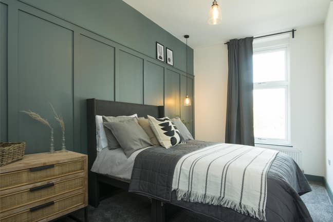 Modern Luxurious Room | Sale | Bills Inc Main Photo