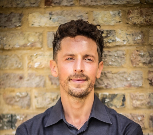 Peaceful Carer & Counsellor seeking quiet home Main Photo