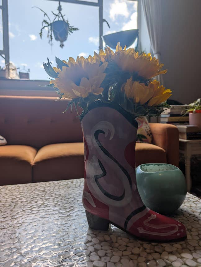 3-4 month sublet in a colourful, bright flat!  Main Photo