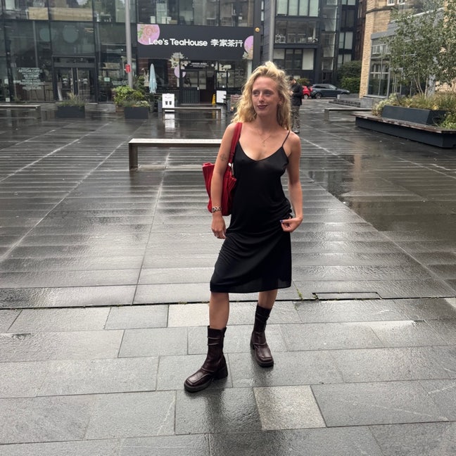 Looking for a single/double room Main Photo