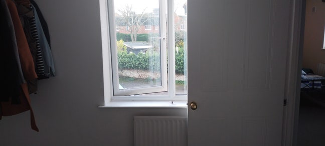 Single room available for only Asian girls  Main Photo