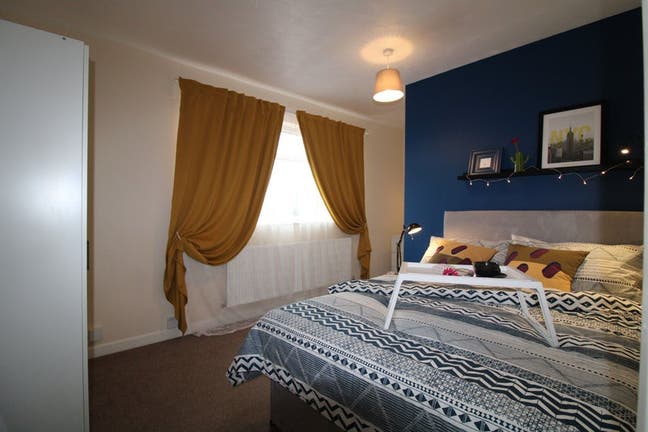 Double room 3 min walk from BMW and Business Park Main Photo