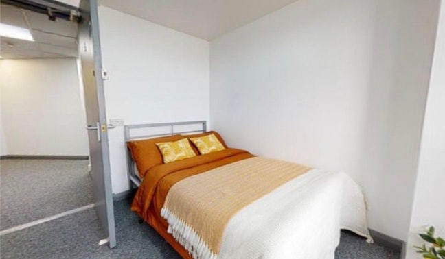 Gold room -IQ Stephenson House - &pound;410 (Negotiable) Main Photo