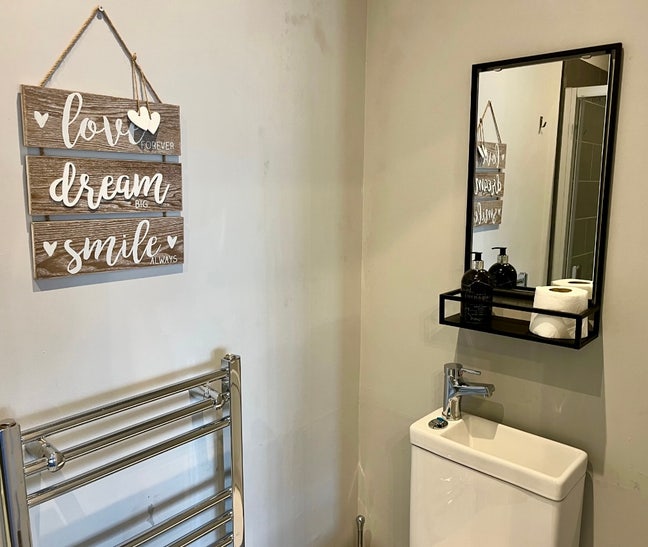 Double en suite room  Main Photo