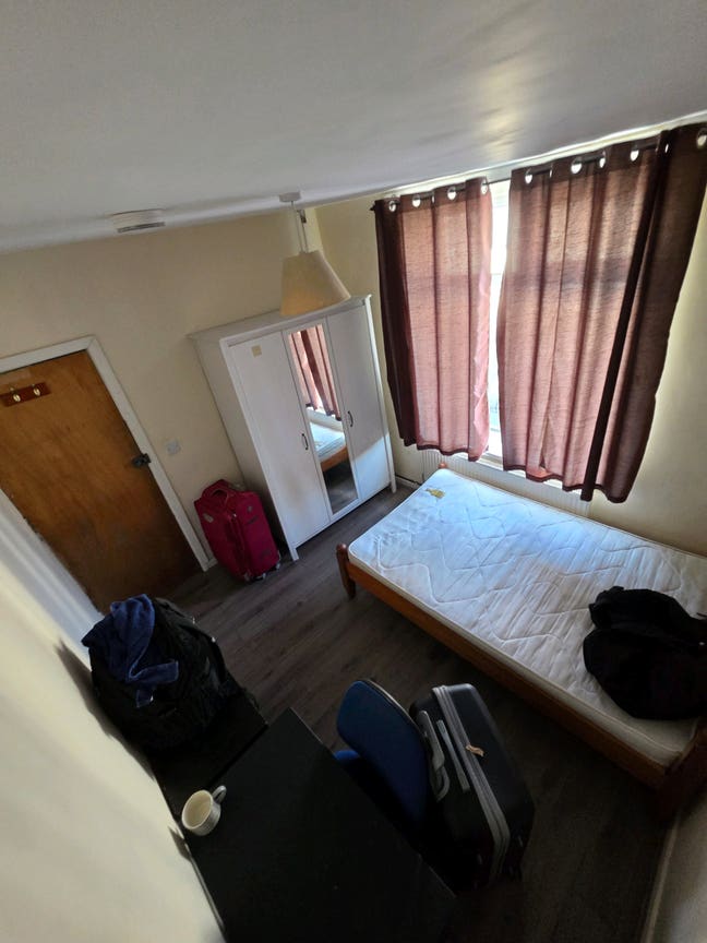 Takeover tenancy  Main Photo