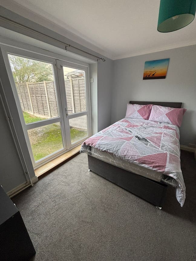 Double Room close to KFC only &pound;375pcm !! Main Photo