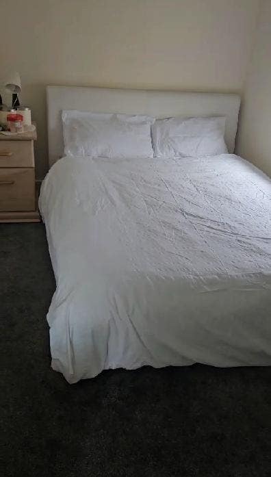 Spacious & Cosy Ensuite Room for Rent in - MK6 4AX Main Photo