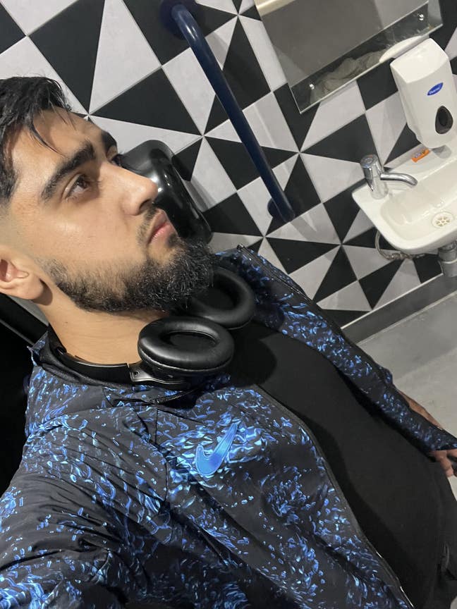 Looking to buddy up 2 bed flat/calm flat share Main Photo