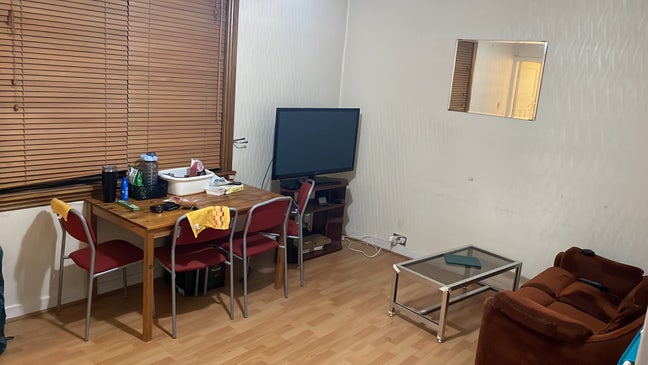 2 bedroom house in Carrick knowe  Main Photo