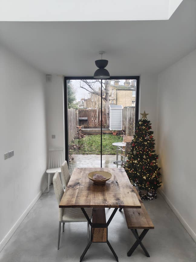 Spacious Private Loft Floor - All Bills Included Main Photo