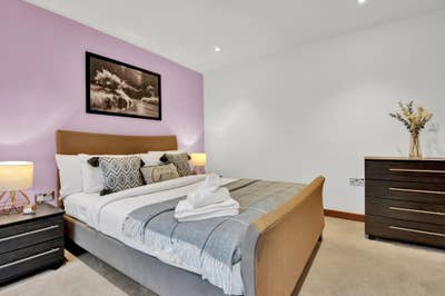 Comfy One Bed Flat in Shoreditch Main Photo