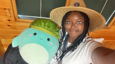 22, Young Professional looking for a flatmate :> Main Photo