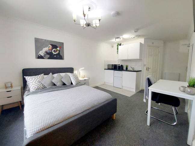 🌟 Ensuite Studio Rooms – Sugar Way🌟 Main Photo