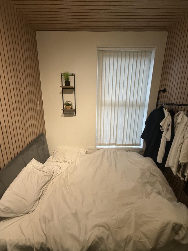 A well furnished studio Main Photo